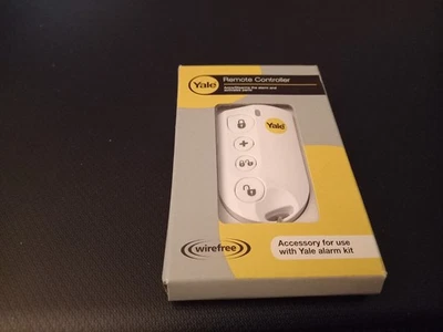 Yale remote wireless key fob HSA6060 white 15x75x137mm with battery - Image 1 of 2