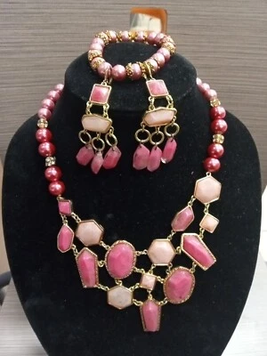 Pendientes y pulsera collar redondo de 8 mm con cuentas de cristal de turmalina rosa natural Foto 1 de 4