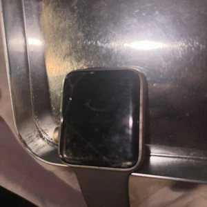 *Écran fissuré* 42MM Apple Watch Series 2 Nike+ - Photo 1 sur 5
