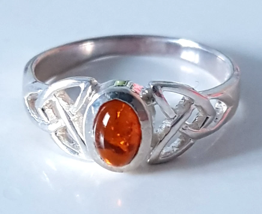 Natural Baltic Amber 925 Sterling Silver Celtic Design Ring Size N 1/2 - Image 1 of 4