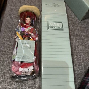 Vintage Avon 8” Porcelain Doll Masako From Japan Geisha International Collection - Picture 1 of 5
