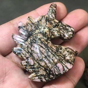 1pz Rodonite Naturale Diaspro Unicorno Teschio Quarzo Cristallo Reiki Heal Gemma 2'' - Foto 1 di 11