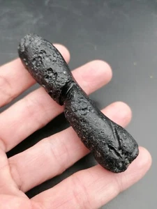 Engelsglockenspiel Tektit Indochinit Hantel 45,48g / 8,7cm Meteorit Einschlagglas - Bild 1 von 17