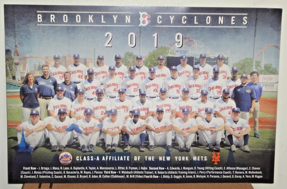 BROOKLYN CYCLONES 2019 TEAM PHOTO POSTER NEW YORK PENN LEAGUE CHAMPS METS MiLB - Image 1 of 1