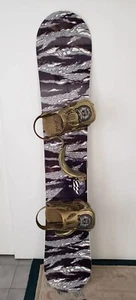 Vintage Nitro 62 Snowboard 162cm With Technine Extra Large Bindings - Picture 1 of 24
