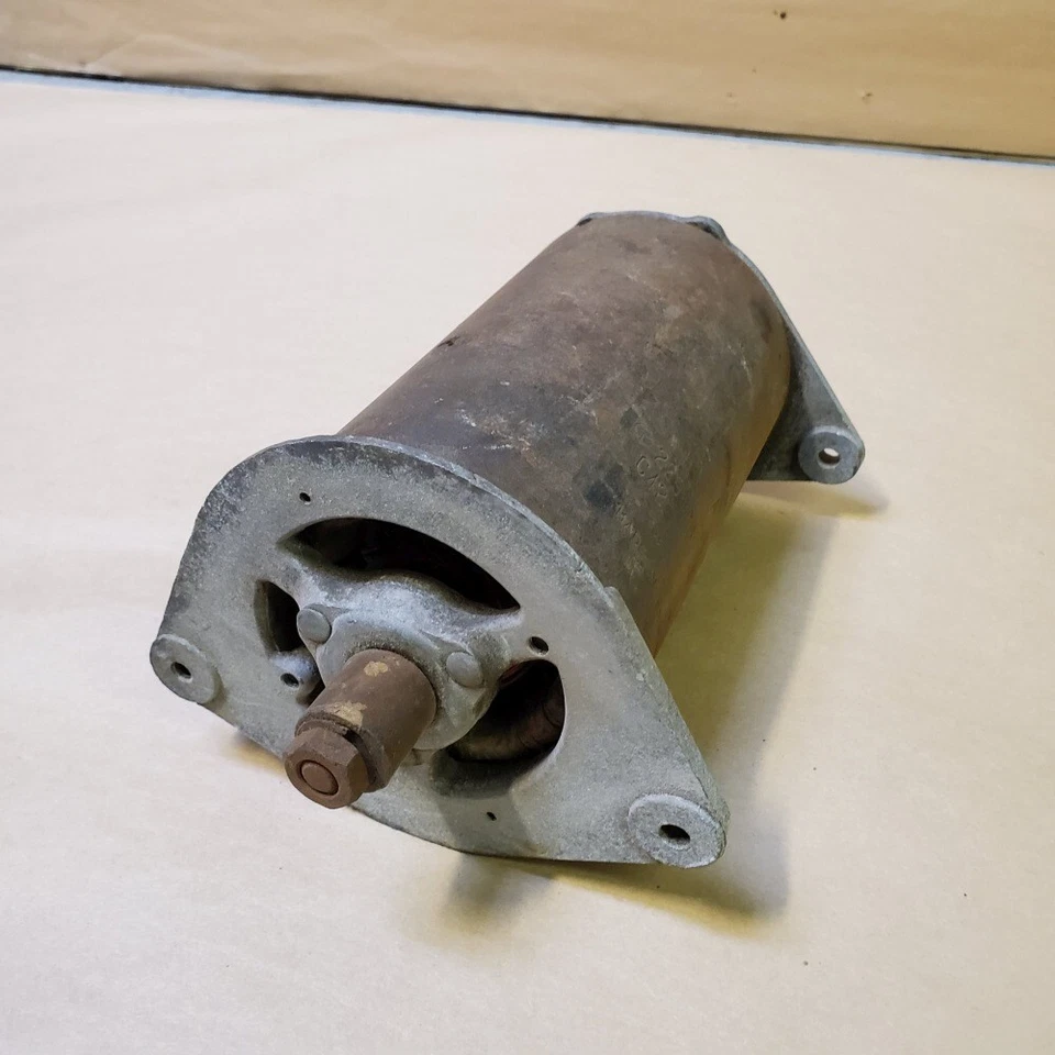 原装捷豹 XKE E 型系列 1 3.8L Lucas Dynamo C42 2292B 30A 日期 6/63 — 第 1/4 张图片