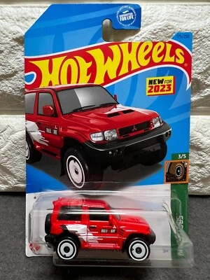 Грязевые шпильки Hot Wheels 3/5 Mitsubishi Pajero Evolution 175/250 красные - Изображение 1 из 4