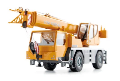 Conrad 2105/06 Liebherr LTM1030-2.1 Mobile Crane Diecast - Scale 1:50 - Image 1 of 4