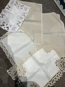 VINTAGE TRAY / TABLE MATS CLOTHS x 5 CROCHET LACE EDGING MIXED - Picture 1 of 6