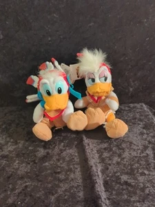 Disney Disneyland Frontierland Donald and Daisy Indian Indians NWT - Photo 1 sur 5
