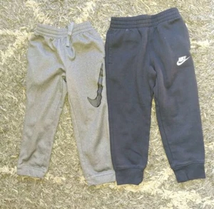 2 boys Nike Air Sweatpant/Joggers Size Medium (6) Grey Never Worn Navy Euc - Picture 1 of 3