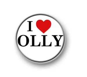 I LOVE / HEART OLLY / 1"" / 25 mm botón de pin / insignia / música / pop / Cowell / Murs - Imagen 1 de 1