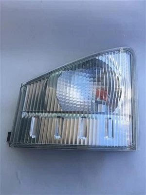 BLINKER LINKS VORNE - - Isuzu N-Series 2008/- - Bild 1 von 2