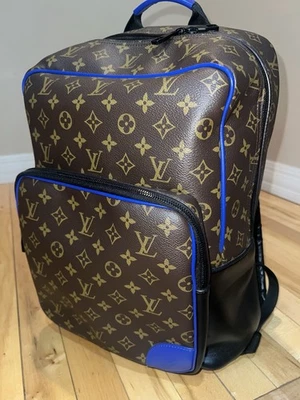 Mochila Louis Vuitton Dean Monograma Macassar Marrón/Azul Foto 1 de 4