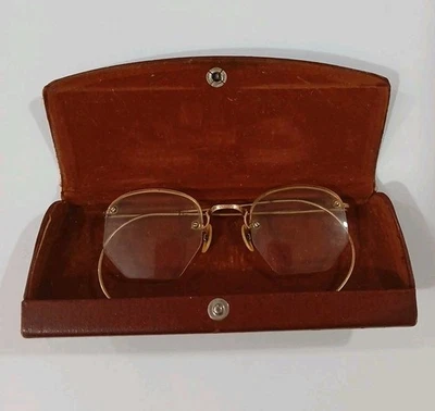 Gafas antiguas gafas de lectura con estuche Foto 1 de 4