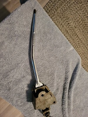 Pontiac Hurst 1965-1966 palanca de cambios de 4 velocidades  Foto 1 de 4