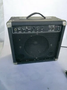 1990 Fender Frontman Guitar Amplifier Amp 38 Watts PR-241 - Picture 1 of 5