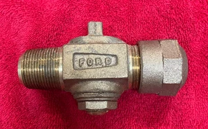Válvula de enchufe de latón NOS, Ford Straight Meter CTS 3/4" - Imagen 1 de 5