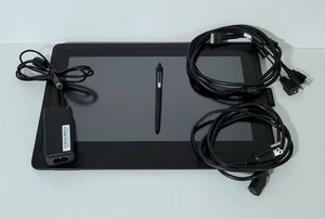 Wacom Cintiq 16 Creative Pen Display Tablet rysunkowy DTK1660 - Zdjęcie 1 z 7