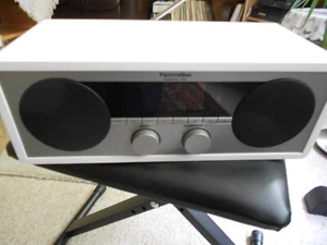 DAB+ Internetradio TechniSat DigitRadio 450, Weiss wie neu, WLAN - Bild 1 von 4