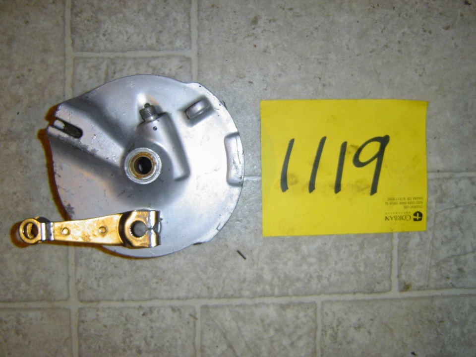 1972 SUZUKI RV125 FRONT BRAKE HUB PLATE Foto 1 de 2