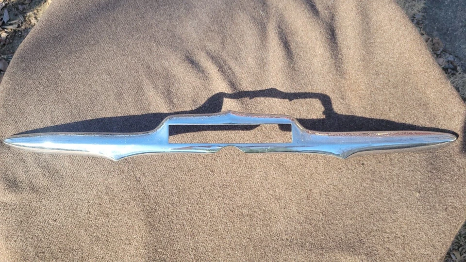 1950 1951 Hudson Hornet Commodore cromo maletero moldura OEM Foto 1 de 4