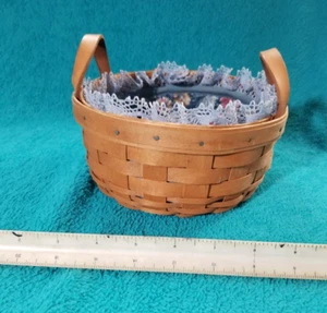 Longaberger 1991 Knopfkorb mit blauem Blumenfutter und Ledergriffen - Bild 1 von 3