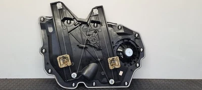 FORD KUGA MK3 (CX482) 2020 SUV RIGHT FRONT WINDOW REGULATOR WITH MOTOR 2459159 - Image 1 of 4