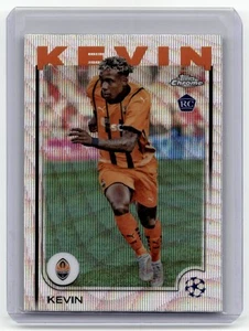 2024-25 Topps Chrome UEFA Club Competitions #157 Kevin Wave Refractor - Picture 1 of 2