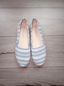 Primark Blue & White Stripe Size 8 Womens Espadrilles. Holiday/Beach. Never Worn - Picture 1 of 3