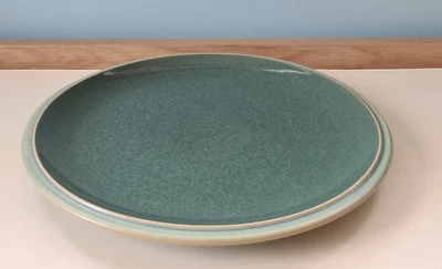Collectable Denby Pottery Calm Green 23cm Round Dinner Plate - Image 1 of 4