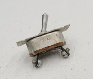 10pcs Cutler Hammer WWII Aircraft Momentary Switch Radium Tip AN3022-8 B-6B - Picture 1 of 3
