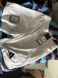 Aston Villa Boys Shorts 9-10 - Picture 1 of 4
