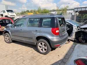 Motorhalter SKODA YETI 5L aus Schlachtfest viele andere Teile im Lager - Picture 1 of 5
