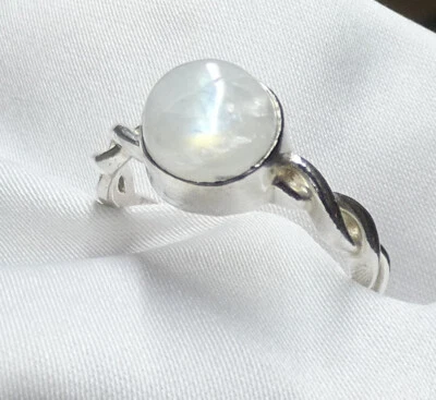 🤍Mondstein Ring 925 Silber Gr. 16,8 (53) gedrehte Ringschiene Blau Goldschimmer - Bild 1 von 4