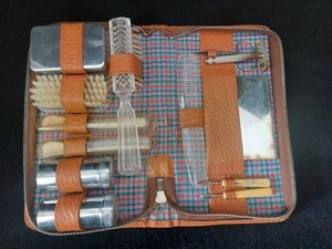altes Necessaire Kulturtasche Etui Reise Gepäck Leder - Bild 1 von 14
