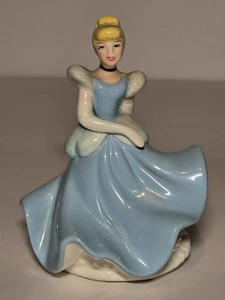 Schmid Walt Disney Cinderella Figur Classic 3,75" Keramik Vintage  - Bild 1 von 8