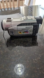 Samsung # SCD80 Mini-DV Digital Video Camera as-is - Picture 1 of 7