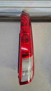 10/2001 - 9/2007 NISSAN X-TRAIL T30 5DR WAGON RIGHT TAILLIGHT - Picture 1 of 3