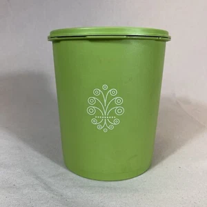 Vintage Tupperware 807-1 Servalier Canister Apple Green with Lid 808-13 - Picture 1 of 6