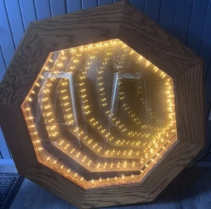 Infinity Mirror Octagon Light Vintage 1970s Wall Decor Oak Frame - Picture 1 of 7