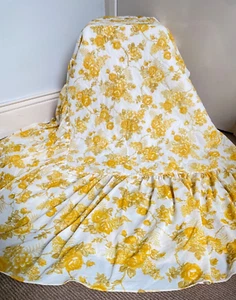 Vintage Retro 1960s Double Nylon Quilted Yellow Flower Power Fitted Bedspread - Picture 1 of 7