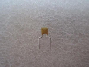 50 condensateurs céramiques 180pF 50V NP0 5,08mm - Imagen 1 de 1