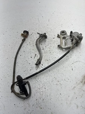 97 1997 KTM 360exc Ktm 360 EXC OEM Pinza Trasera Línea Freno Cilindro Maestro Pedal Foto 1 de 4