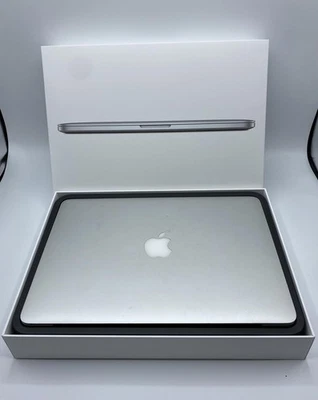 Late 2013 Apple MacBook Pro A1502 i5 2.6gHz 16GB 512GB 13.3" Retina (ME864LL/A) - Image 1 of 4