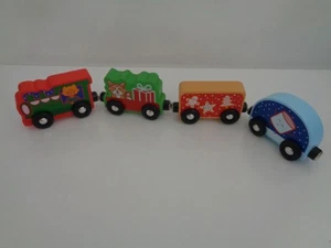 playtive christmas train with carriages wooden - Picture 1 of 7
