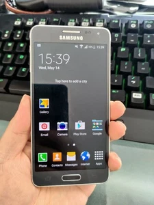 Galaxy Alpha - 32 GB Unlocked - Photo 1 sur 4