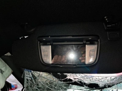 Parasol Ford Edge 2021 pasajero iluminado negro usado 443604 Foto 1 de 4