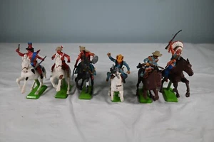 Vintage Britains Deetail Cowboys & Indians / Native Americans Lot of 6 Mounted - Picture 1 of 10