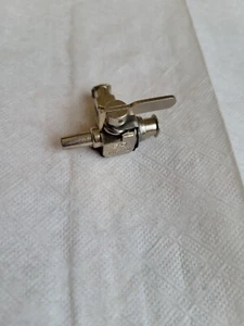 B-D MS02 Three-Way Stopcock Stainless Surgical luer syringe valve style 2 D24 - Picture 1 of 3